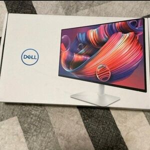 Dell White Monitor with Vibrant Display